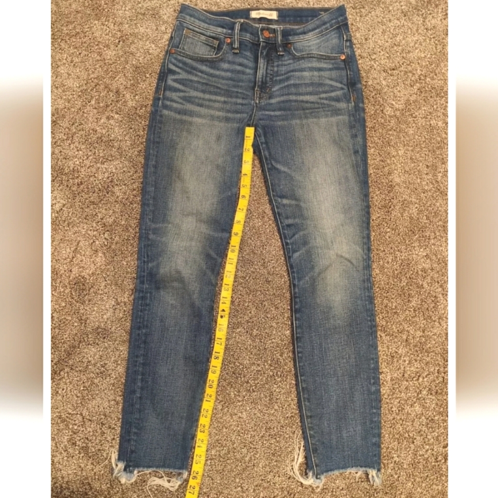 Madewell 9” High Rise Skinny Jeans Size 27 raw frayed hem